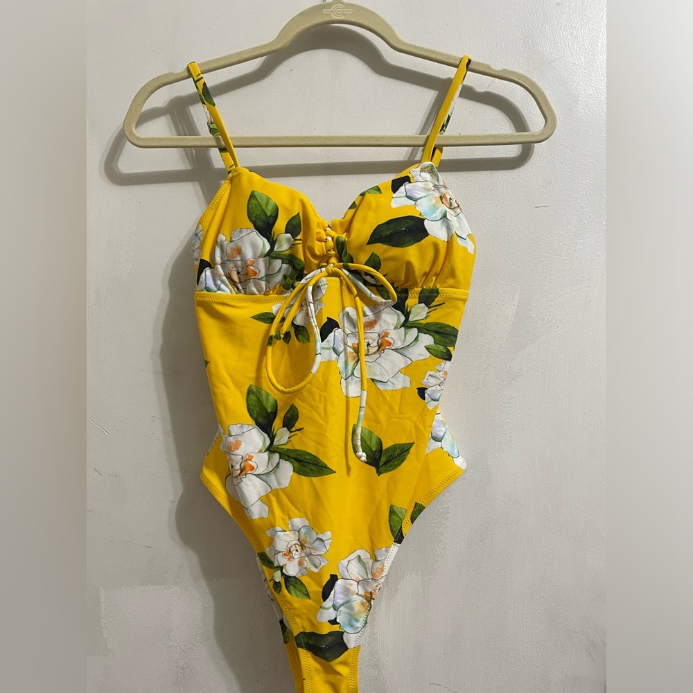 CUPSHE yellow floral one piece bikini bathsuit NWT